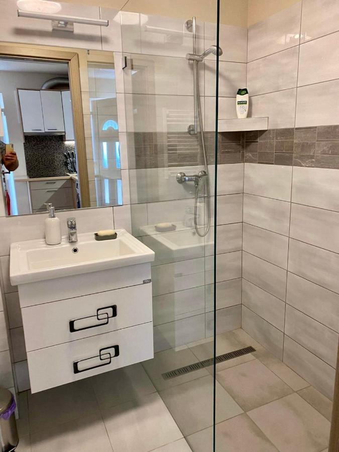 شقة Hajnal Apartman سيغيد المظهر الخارجي الصورة