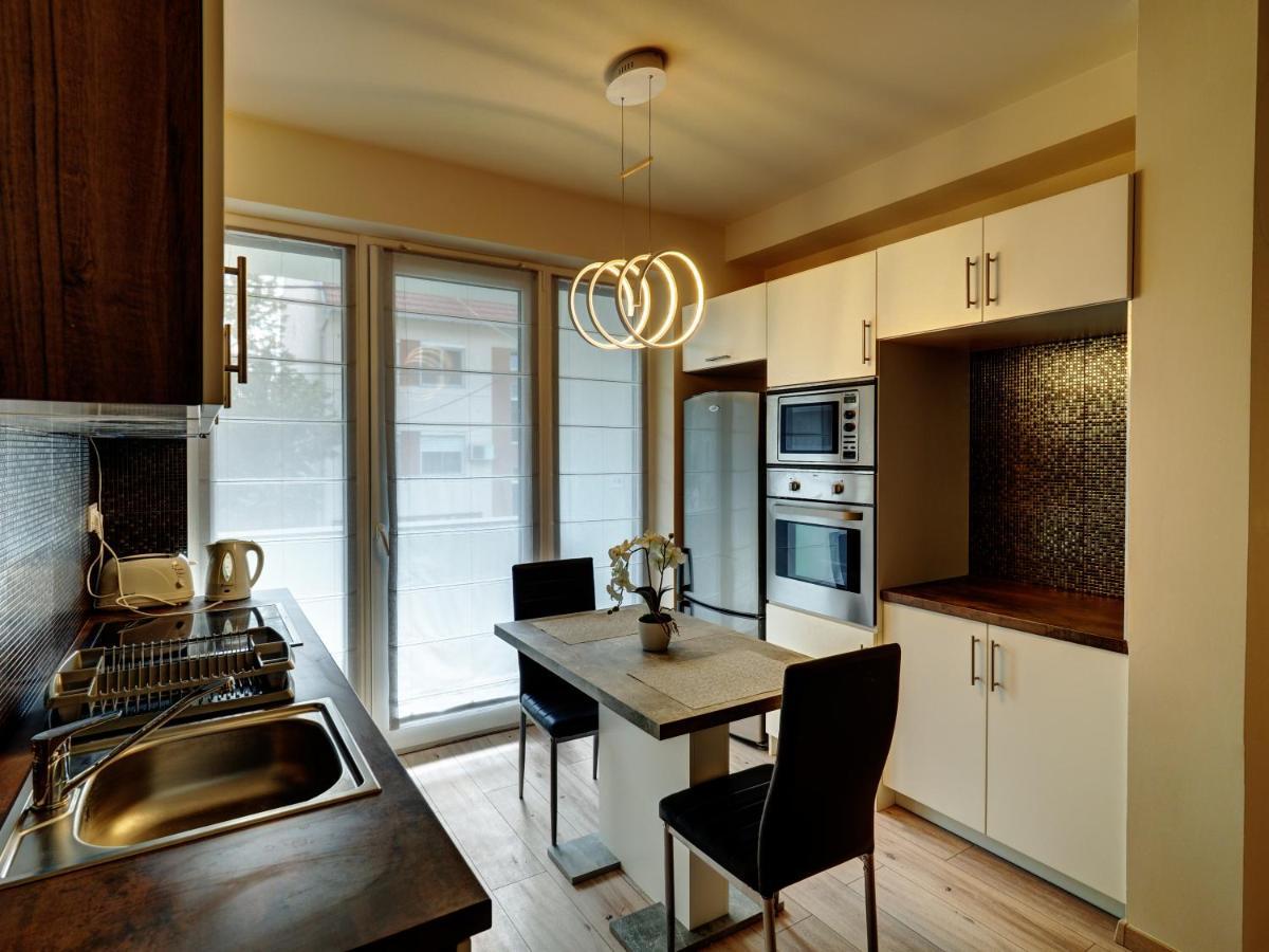 شقة Hajnal Apartman سيغيد المظهر الخارجي الصورة