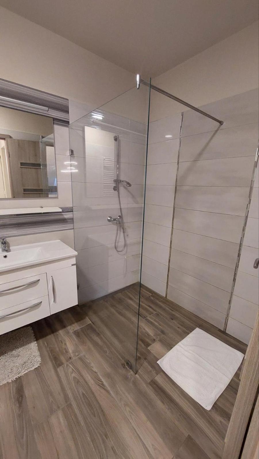 شقة Hajnal Apartman سيغيد المظهر الخارجي الصورة